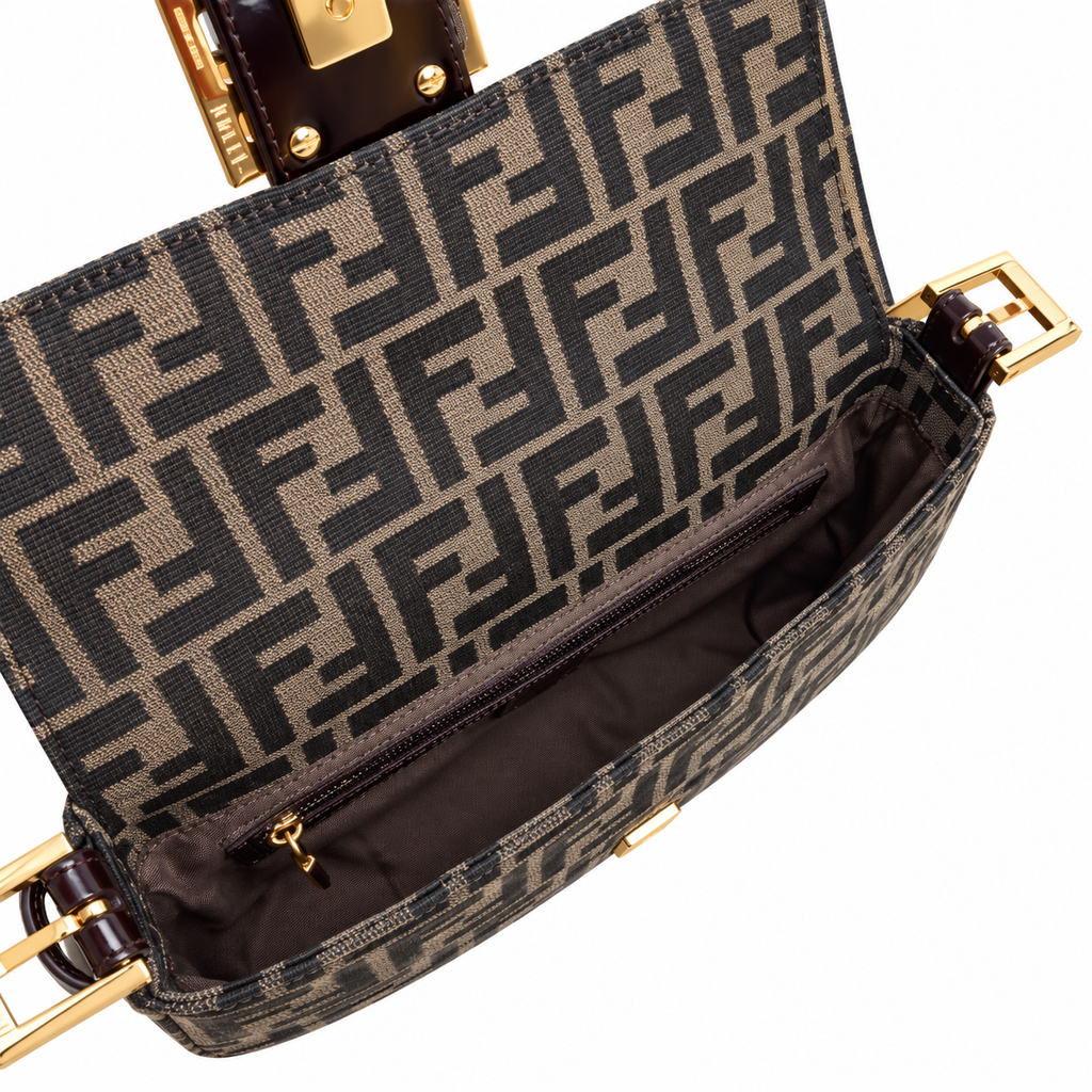Fendi Baguette Quilted Leather Shoulder Bag – Ivory