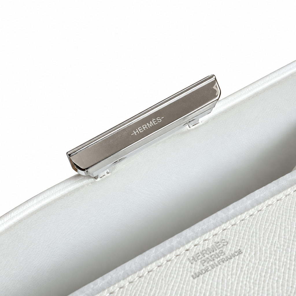 Hermès Lindy 26cm Crossbody Bag – Pure White | Minimalist Luxury Leather